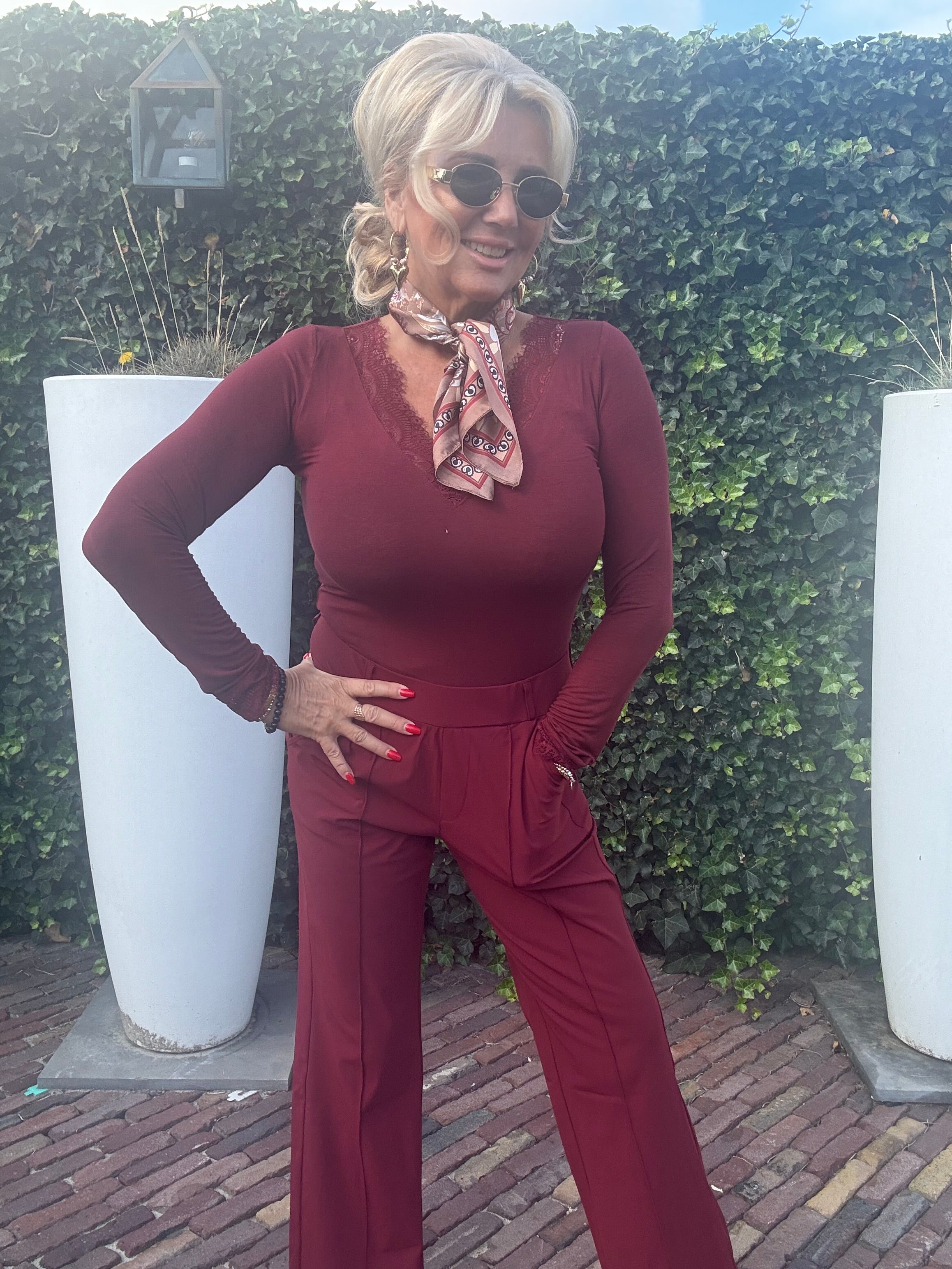 Triple Nine Top TR9003 Cashmere with lace V-Neck Burgundy